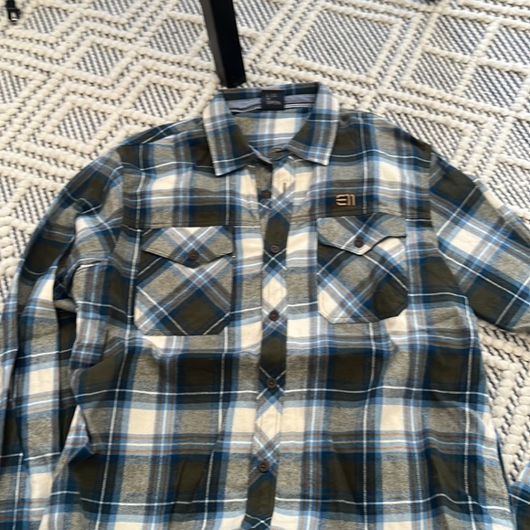 E11 flannel button down men’s large - Picture 2 of 2